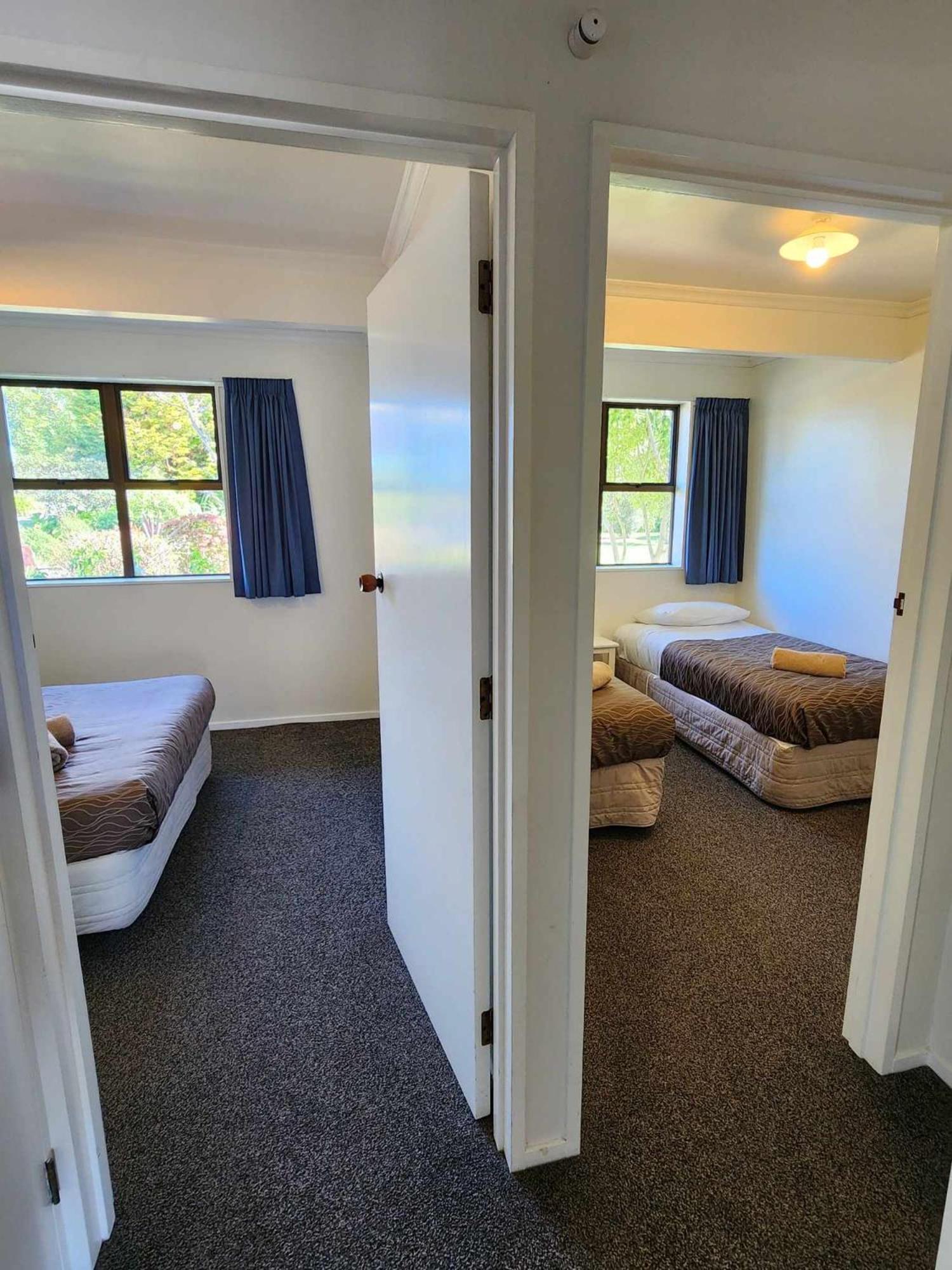 Bulls Motel & Holiday Park Halcombe Екстериор снимка