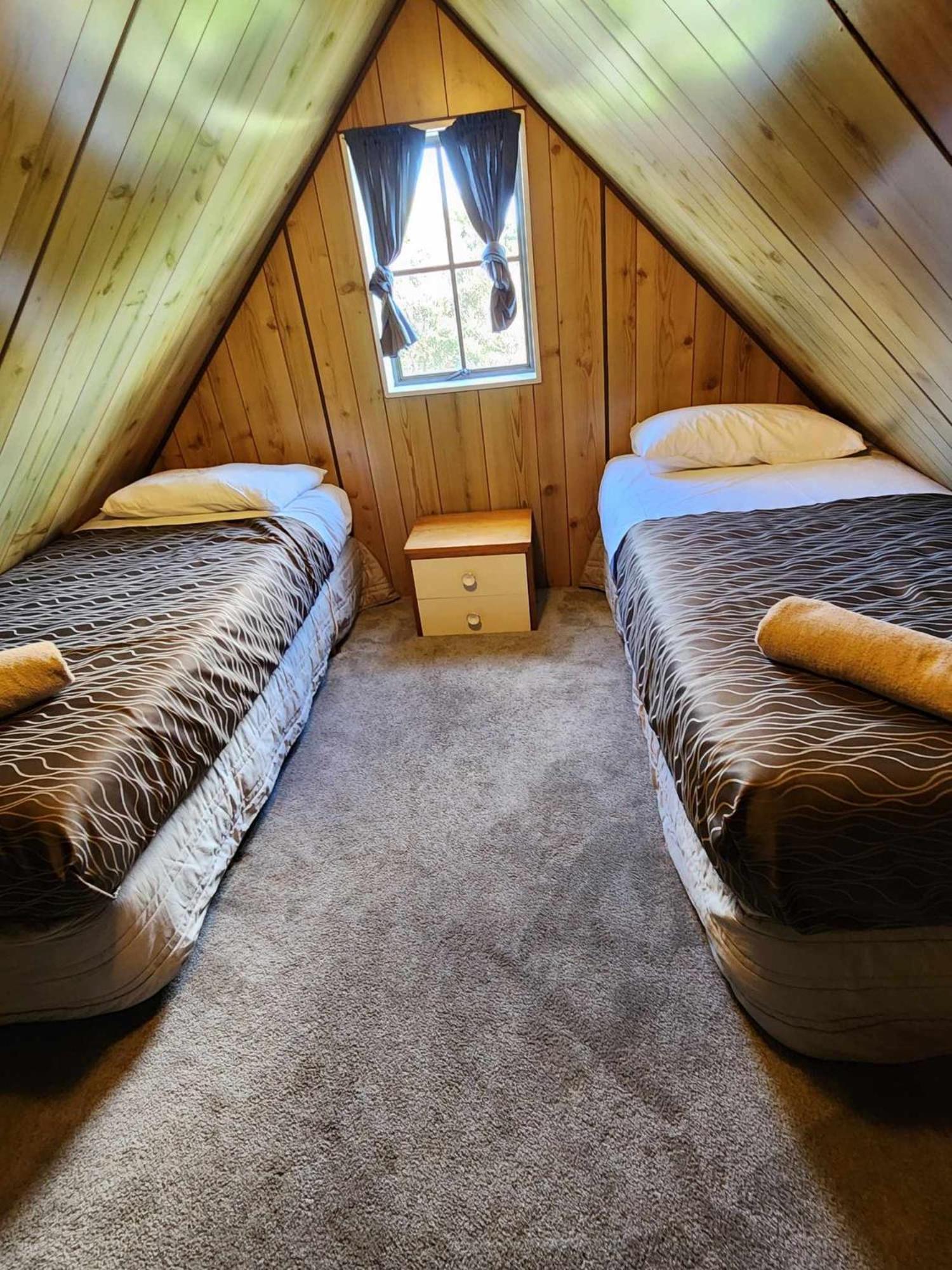 Bulls Motel & Holiday Park Halcombe Екстериор снимка