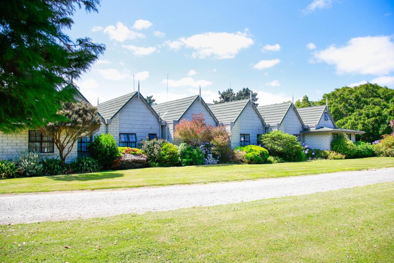 Bulls Motel & Holiday Park Halcombe Екстериор снимка